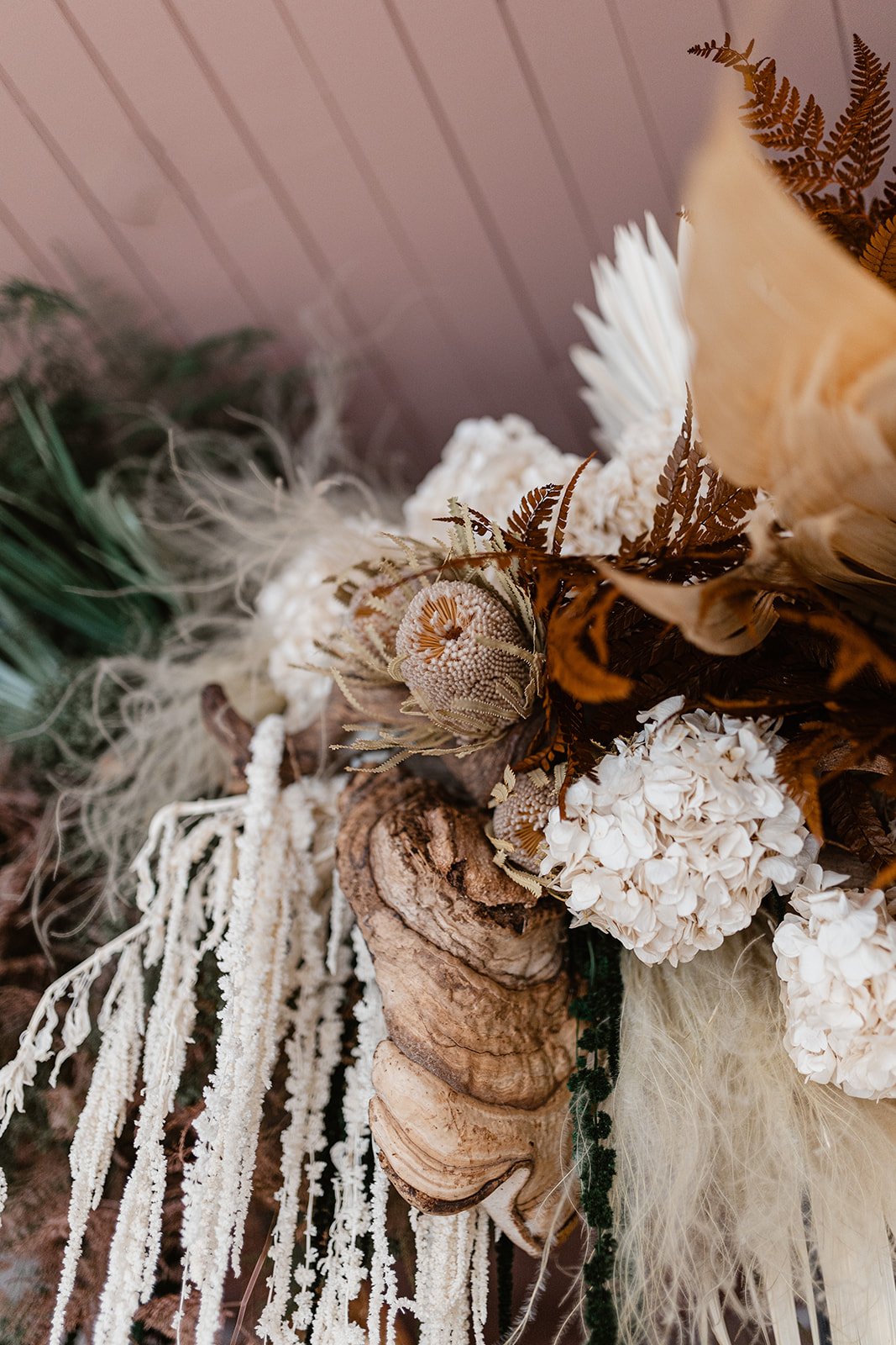 zoom scénographie florale boutique Bloo Concept Store