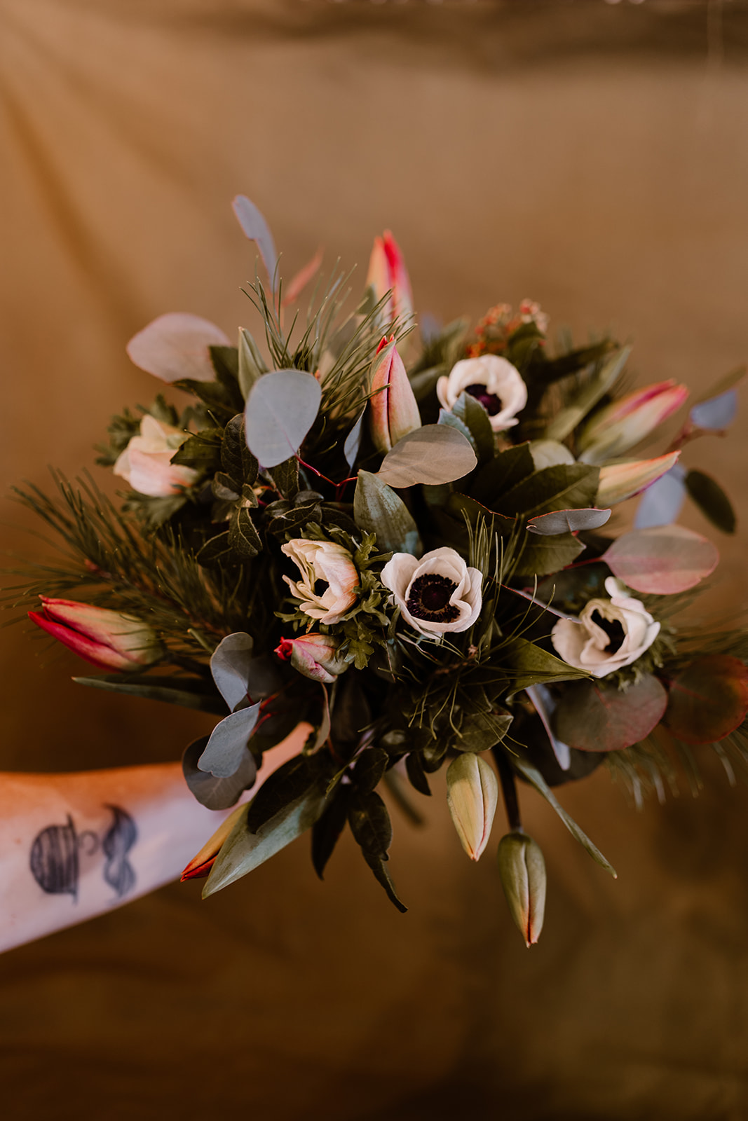 bouquet sur mesure de fleurs et de végétaux saint Valentin